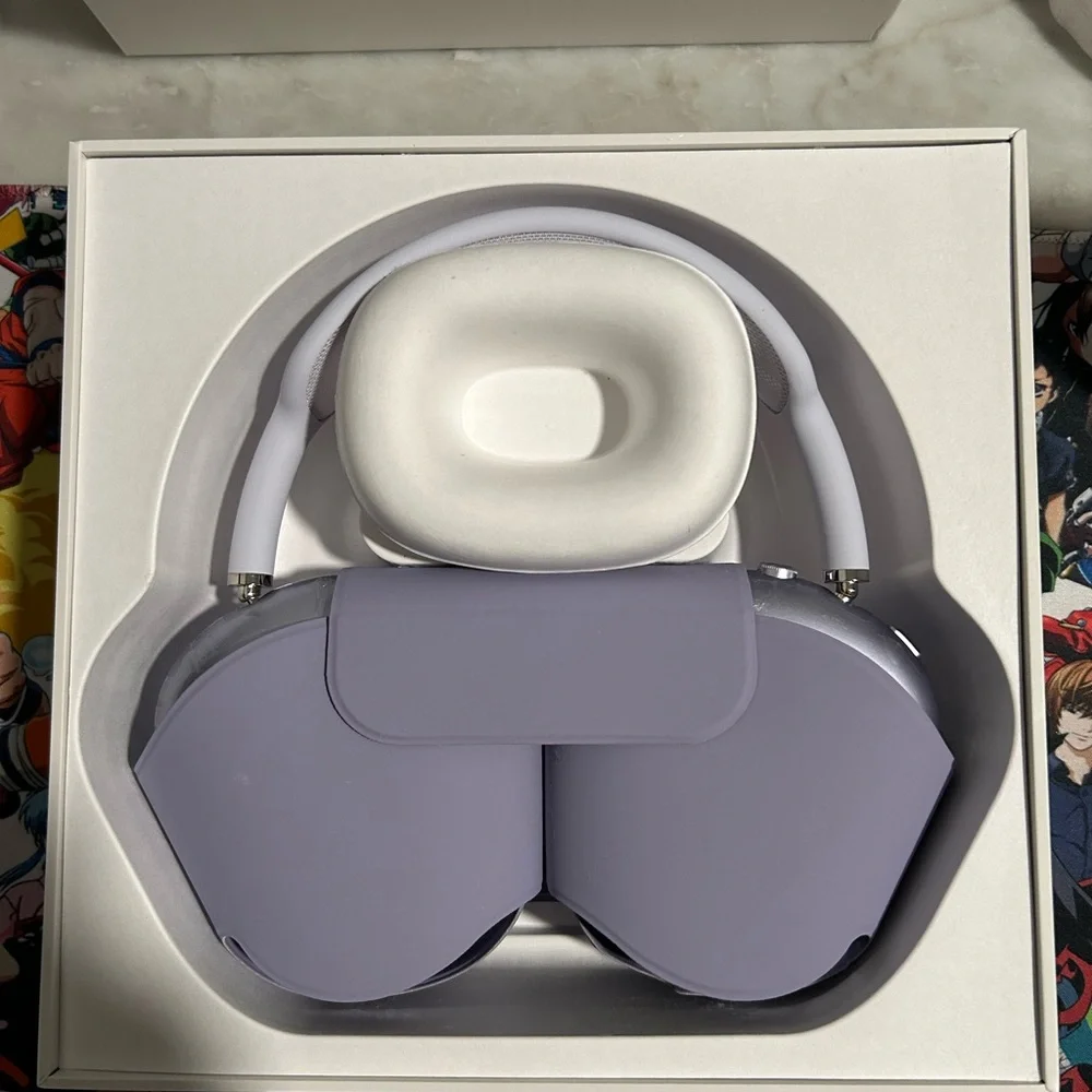 Purple and White VR Headset Case with Ergonomic Design